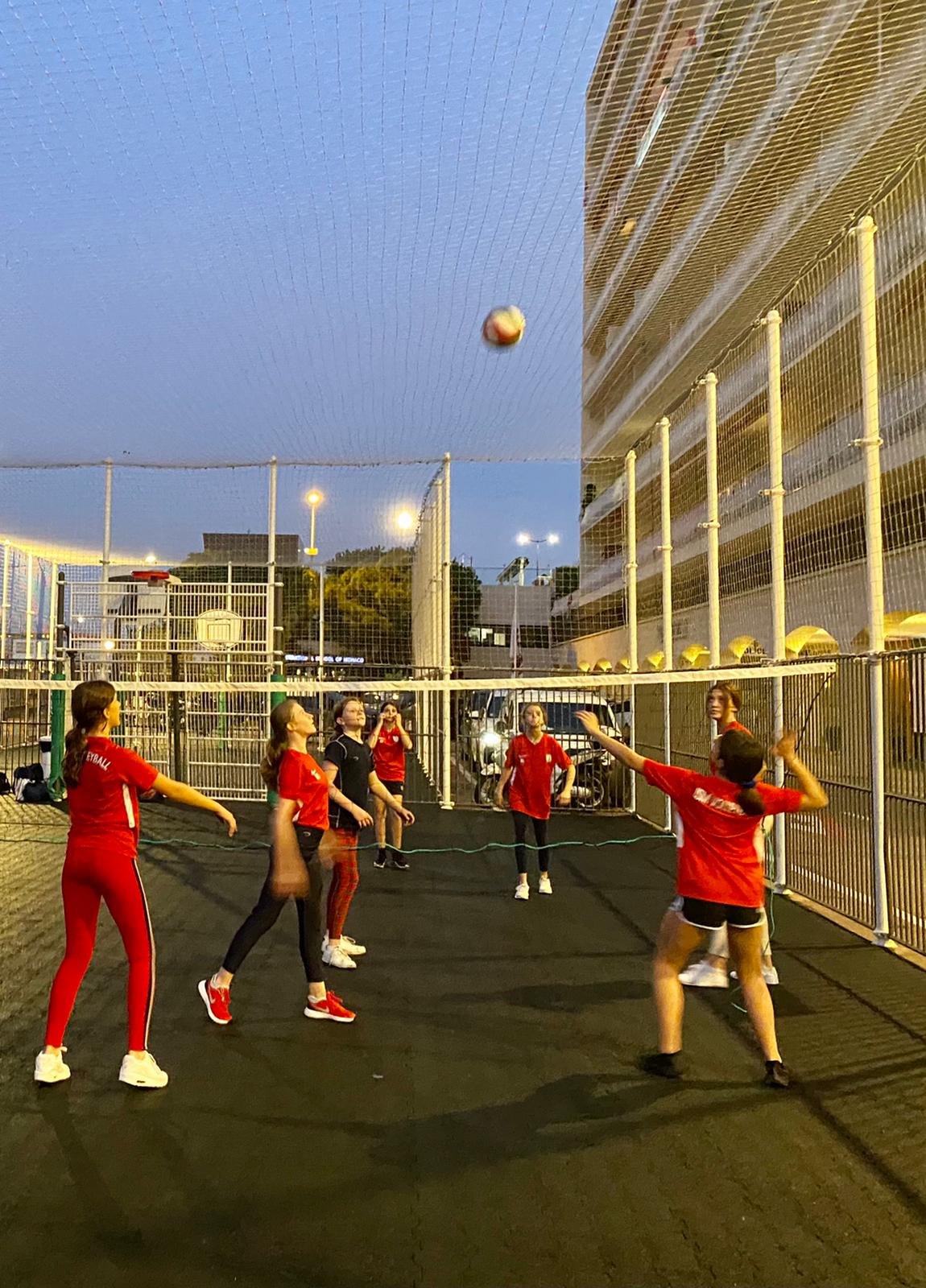 ISM volleyball team takes to the court Image