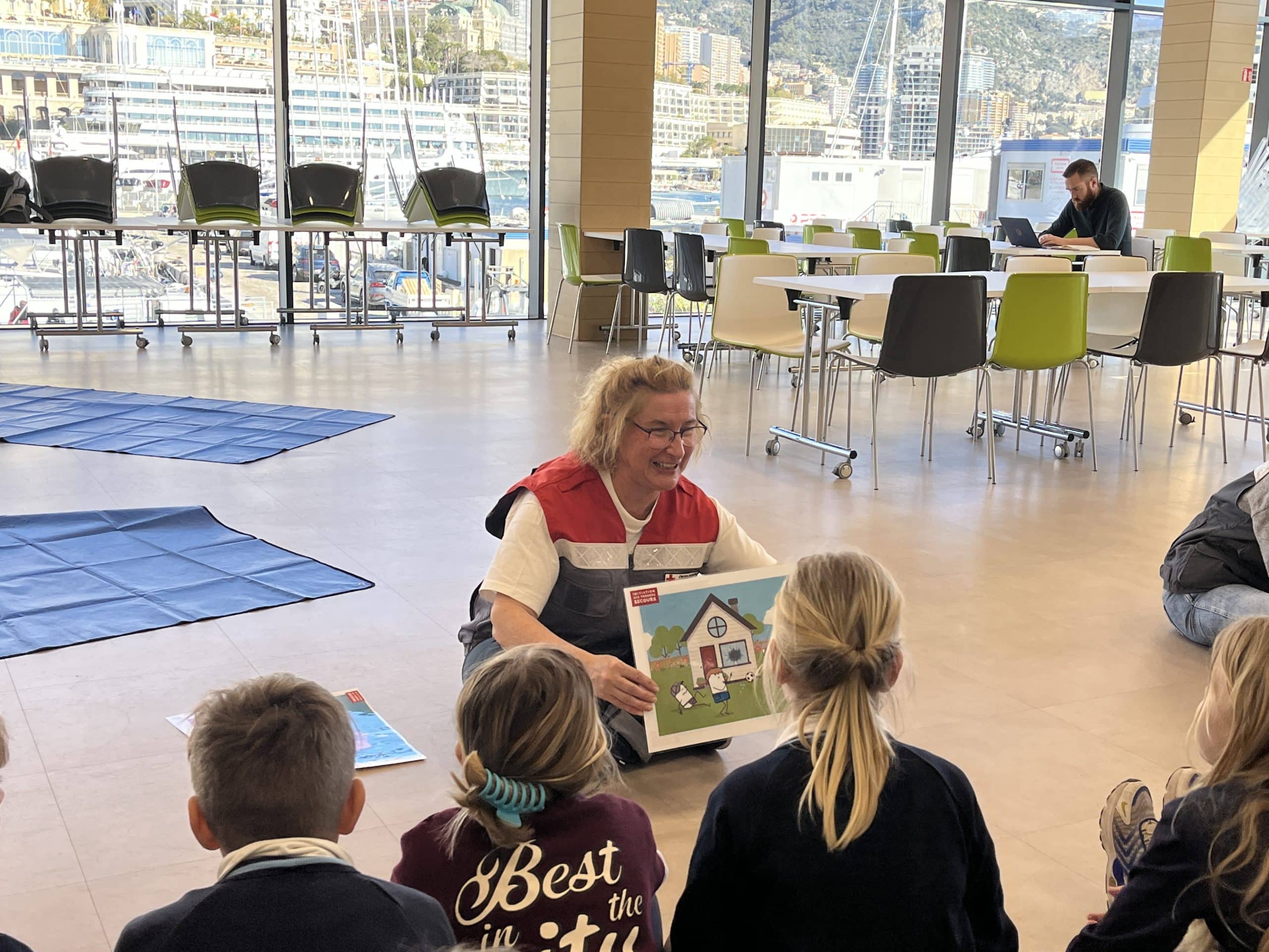 Red Cross delivers first aid training to Year 5 students Image